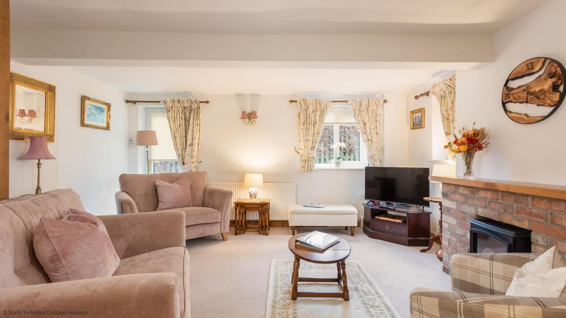 Picturesque Stone Cottage In The Heart Of North Yorkshire Village - Hideaway Cottage Buitenkant foto